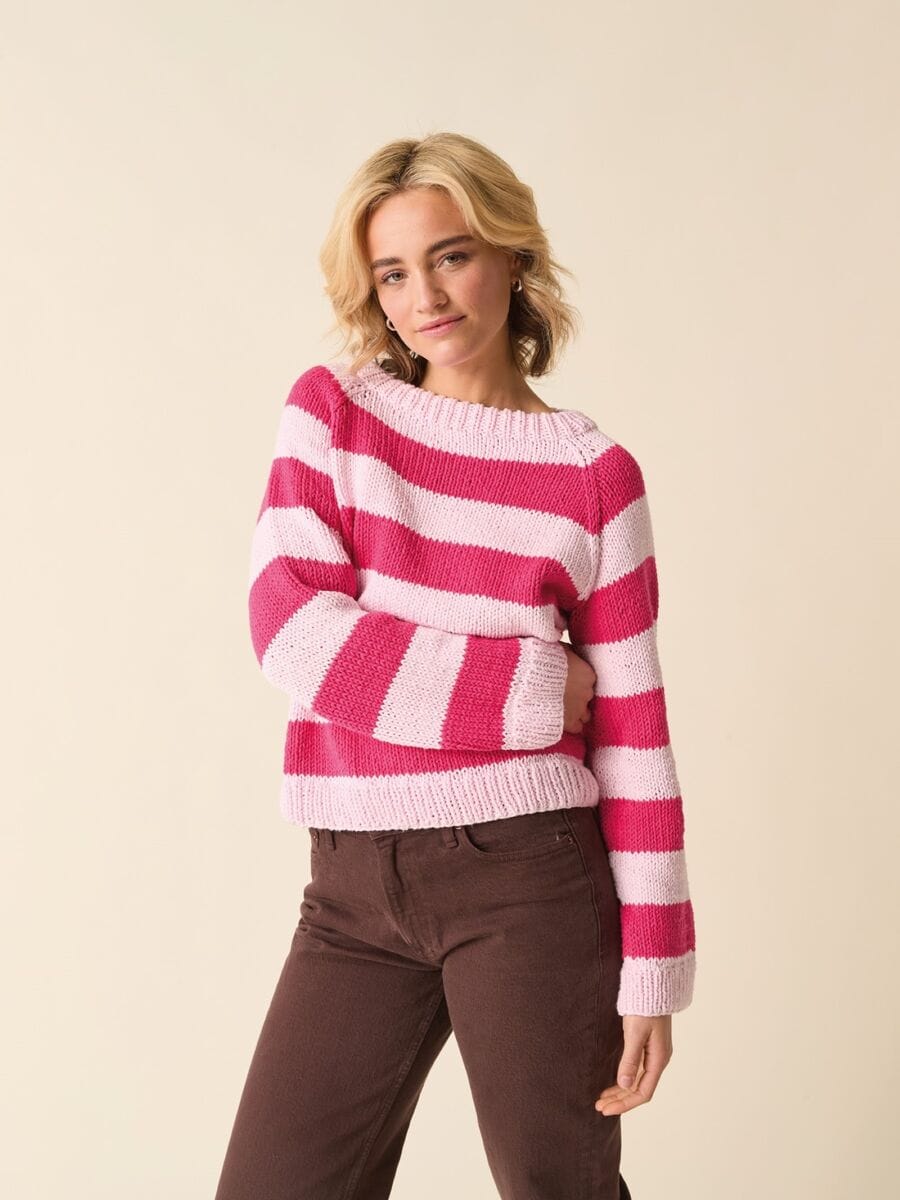 Thank me later sweater knitting pattern in SIRDAR STORIES CHUNKY - Sirdar 10876