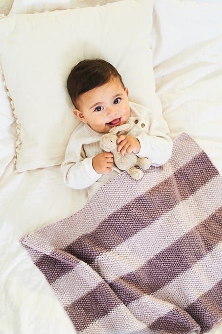 Baby Blankets knitting patterns in DK - Stylecraft 10238