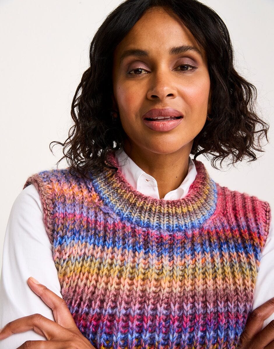 knitting pattern Beneath the surface vest knitting pattern in JEWELSPUN WITH WOOL CHUNKY - Sirdar 10804