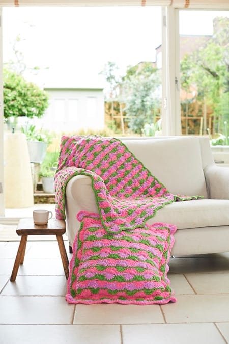 Blankets and Cushion Cover crochet pattern in chunky - Stylecraft 10248