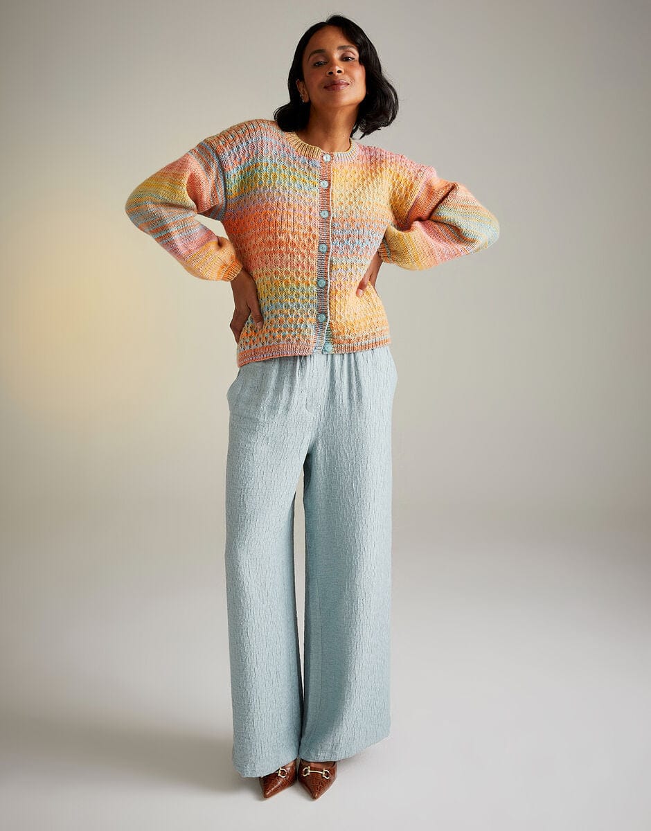 Cardigan knitting pattern in Aran - Sirdar 10716