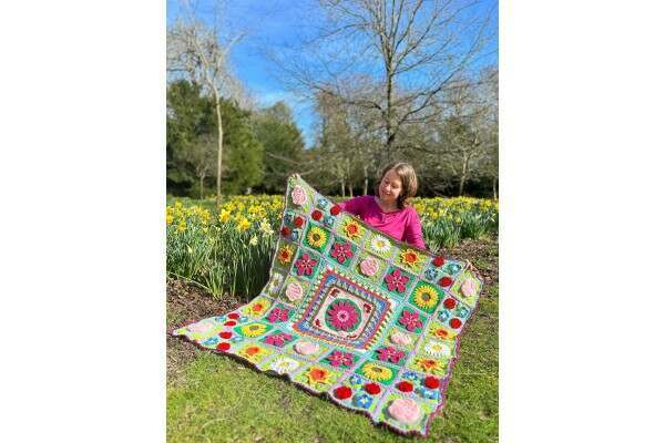 Eleanora Tully (Coastal Crochet) - King Cole CAL - Say It With Flowers