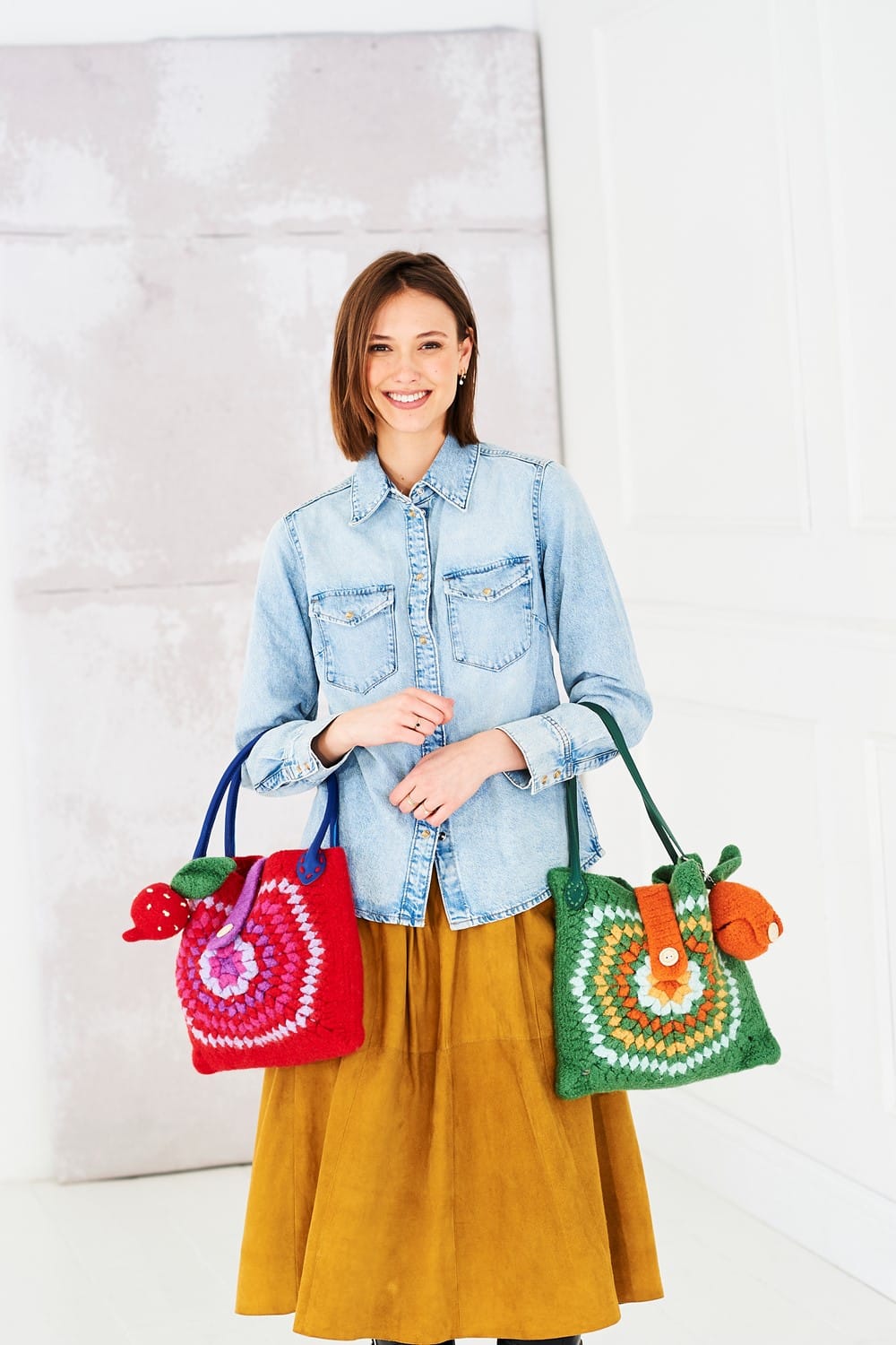 Felted Bag Crochet Pattern in Floki Super chunky - Stylecraft 10290