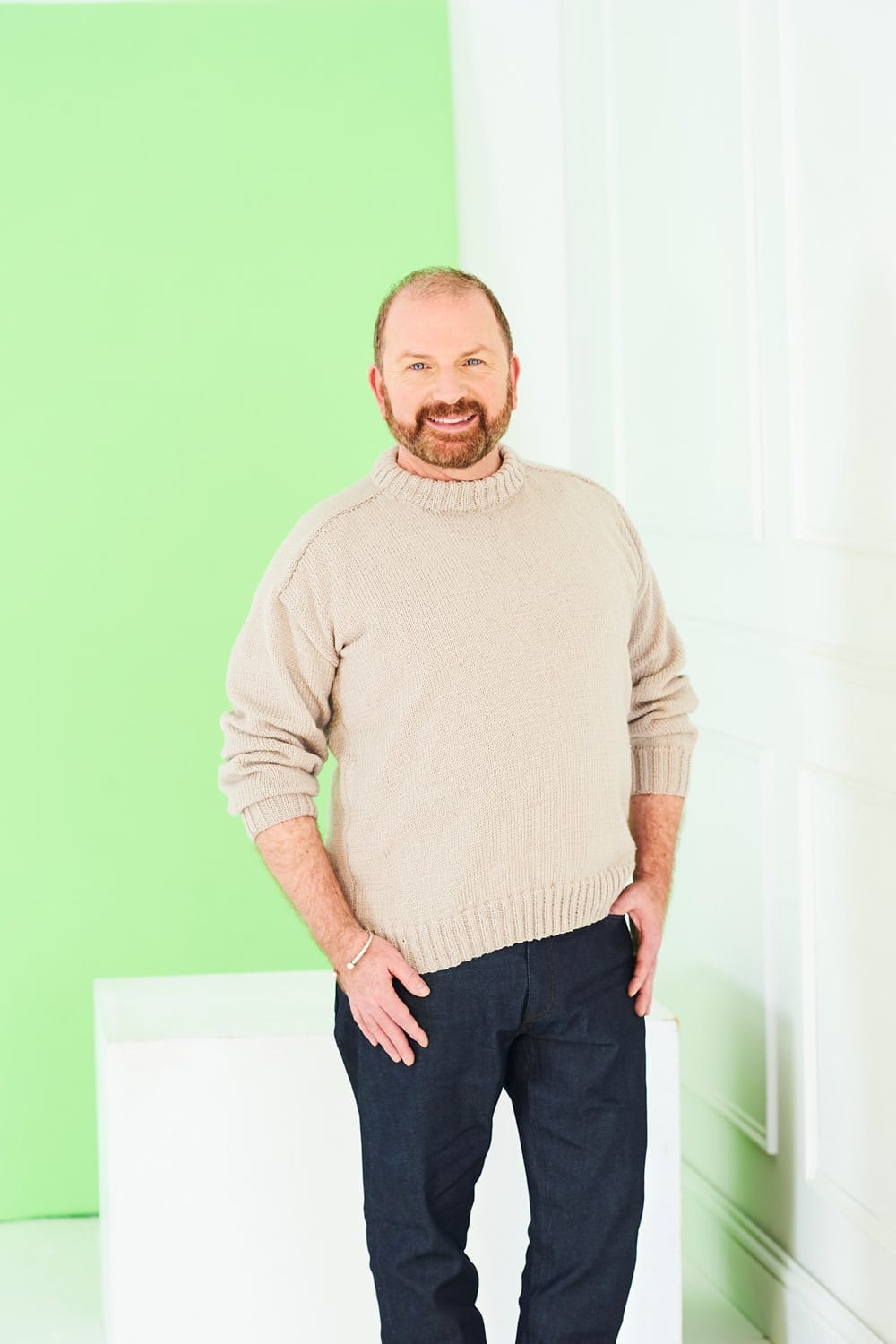 knitting-pattern Men's sweater knitting pattern - Stylecraft Bambino 10231