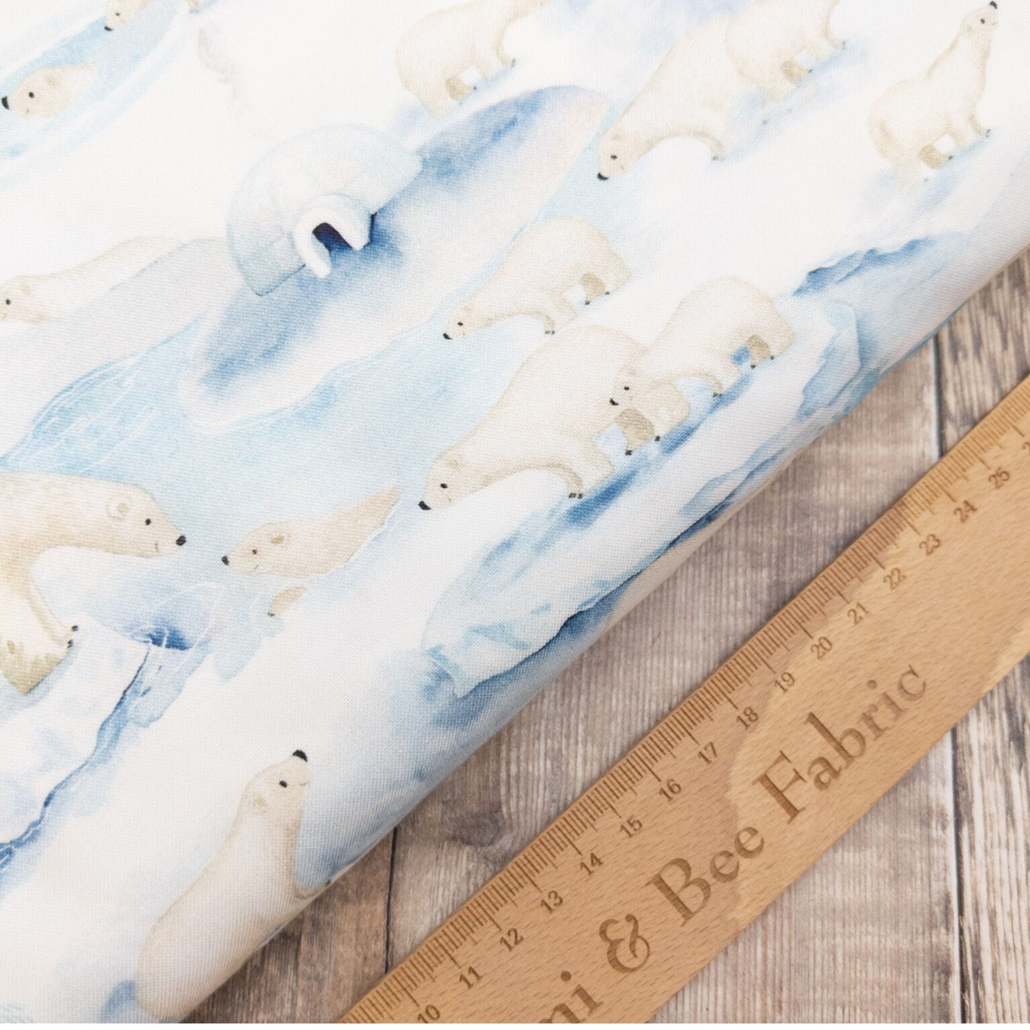 Fabric Polar bears on white cotton - Nature - Timeless Treasures