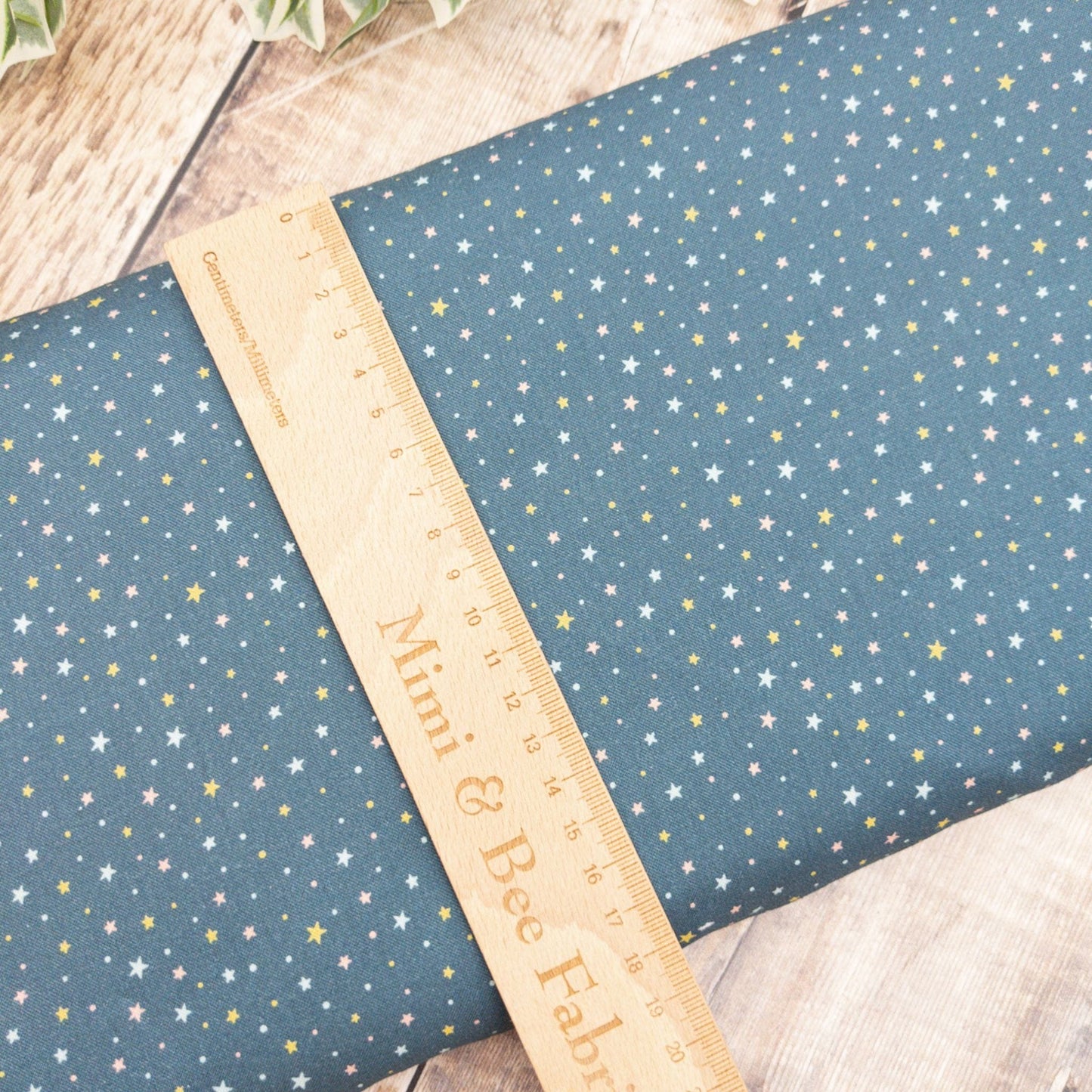 Fabric Rainbow stars on grey cotton - Nature - Timeless Treasures