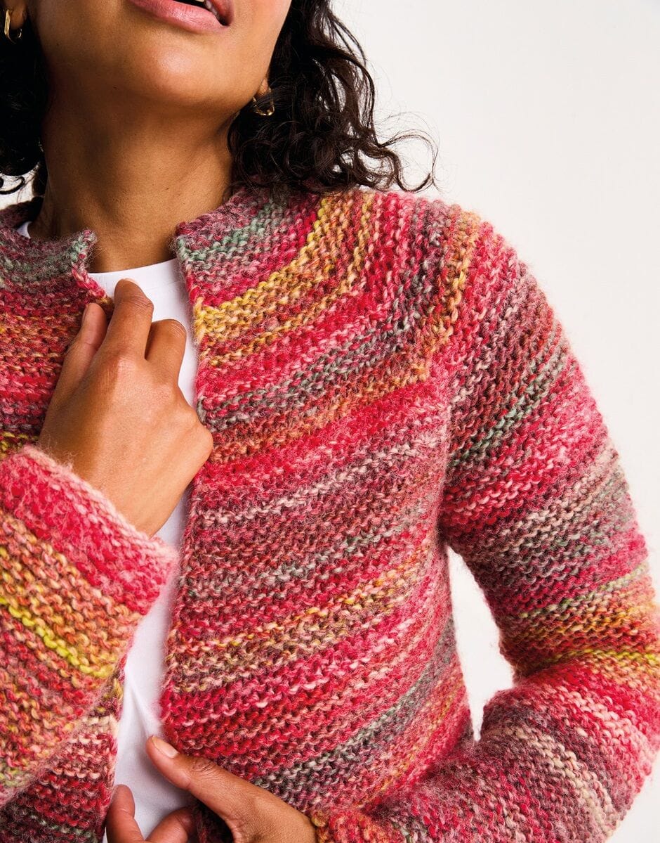 Real gem jacket knitting pattern in JEWELSPUN WITH WOOL CHUNKY - Sirdar 10803
