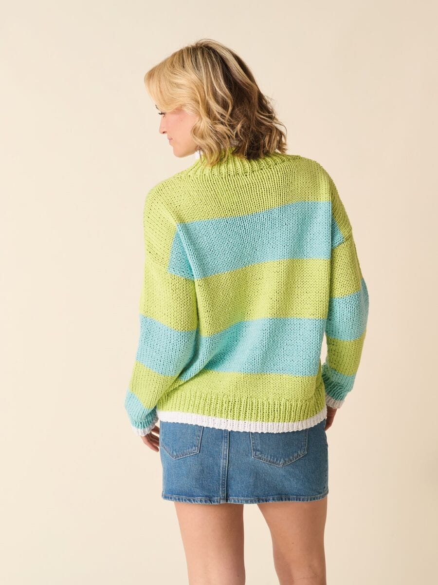 Rom com roll neck knitting pattern in SIRDAR STORIES CHUNKY - Sirdar 10874