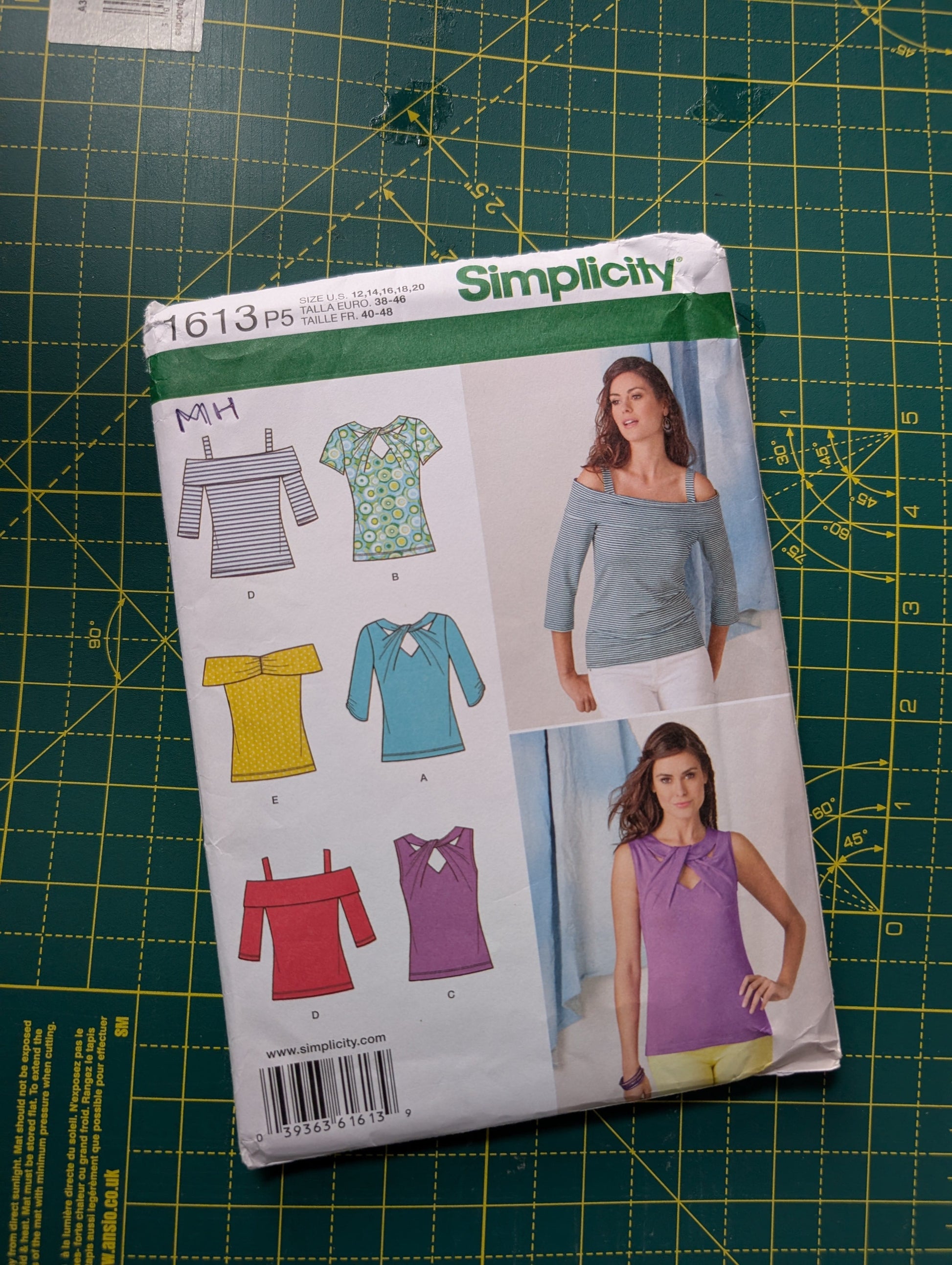 Sewing patterns - uncut
