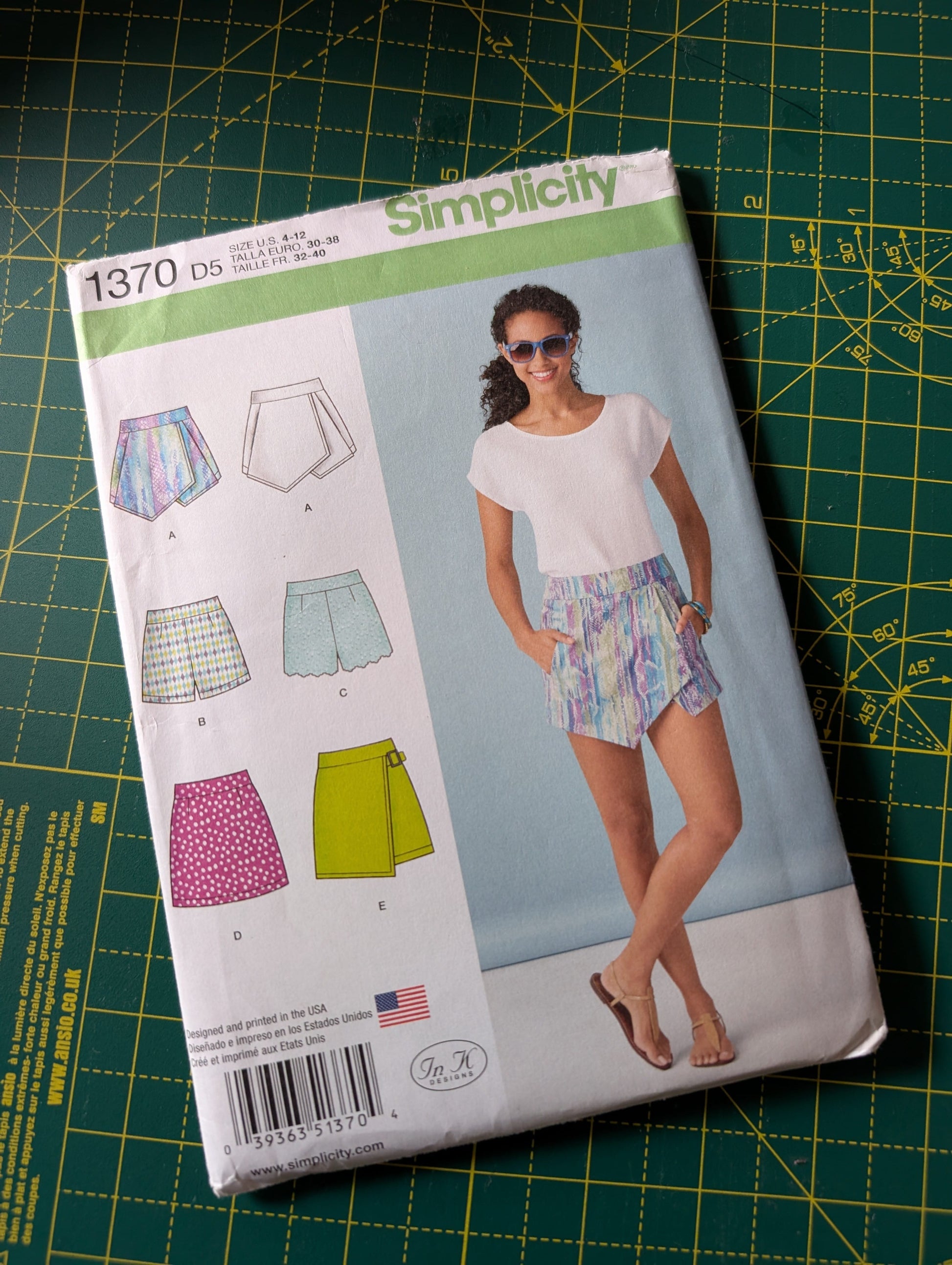 Sewing patterns - uncut