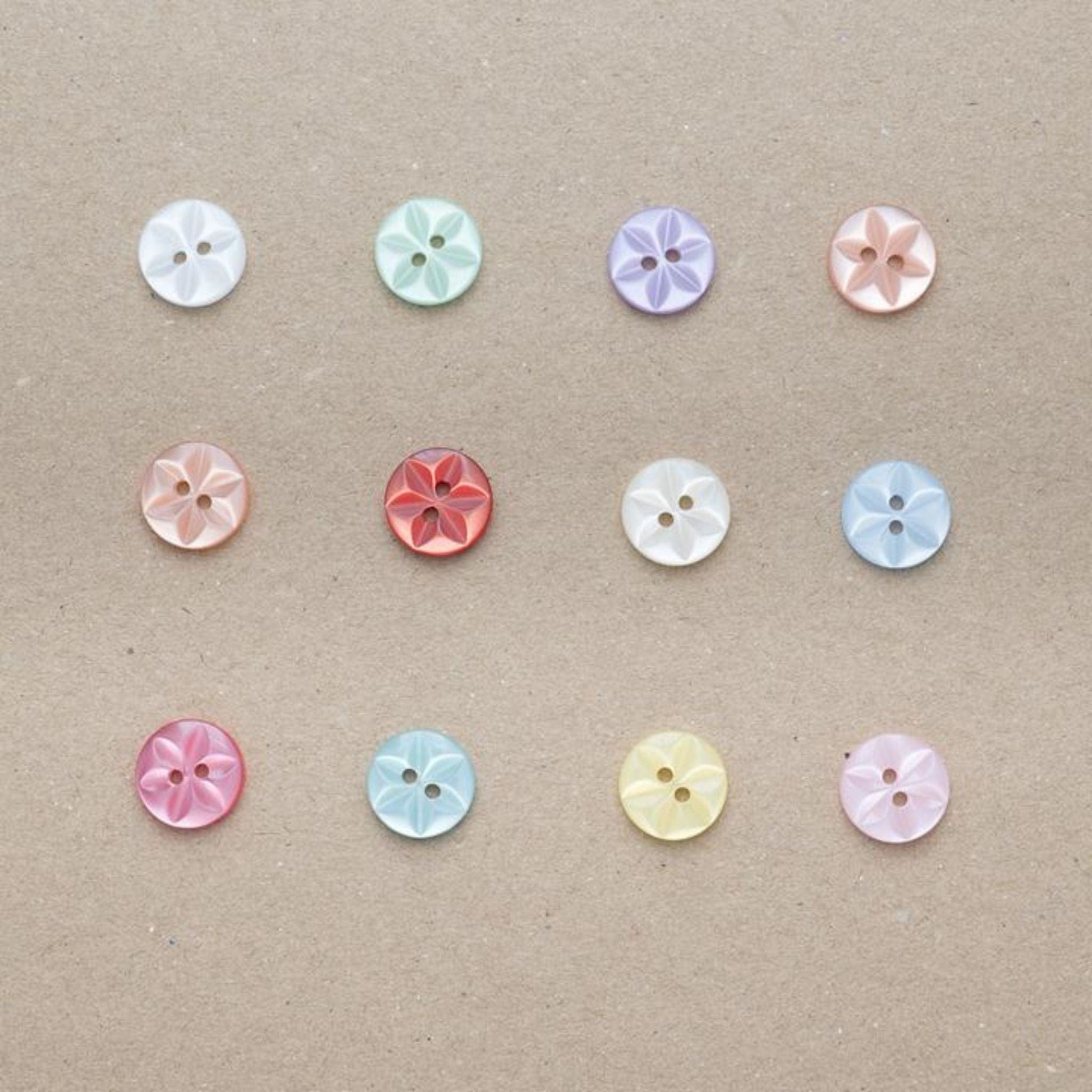 Buttons & Snaps Star flower buttons - CP86 - Size 22L