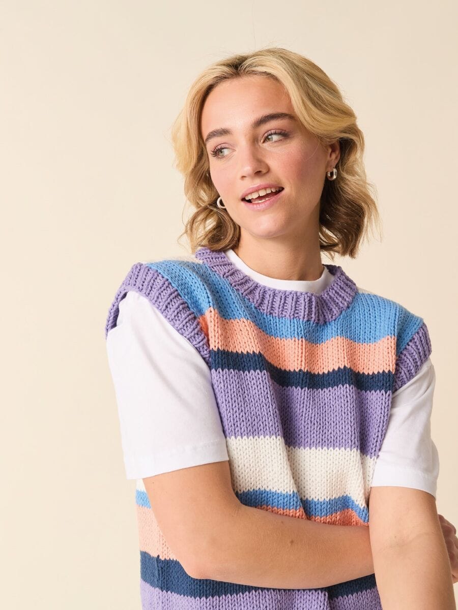 Today's mood tank knitting pattern in SIRDAR STORIES CHUNKY - Sirdar 10875