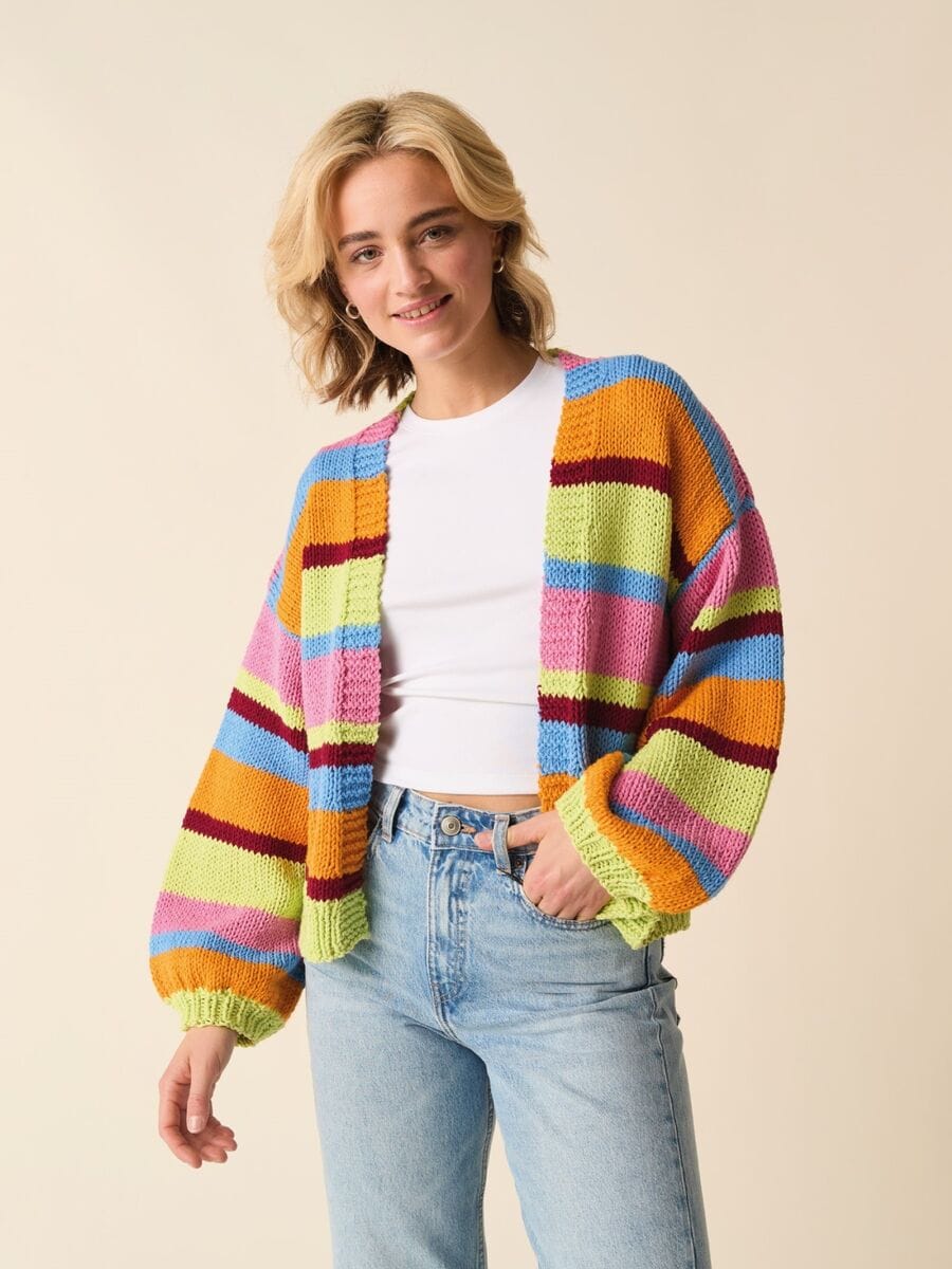 Vibe crop cardigan knitting pattern in SIRDAR STORIES CHUNKY - Sirdar 10870