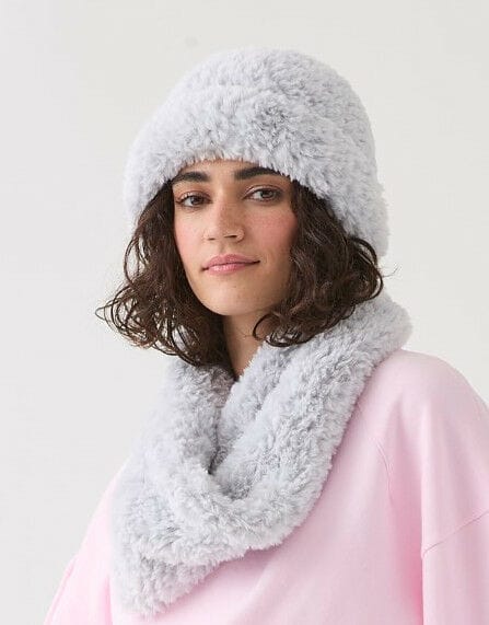 Women's Hat and Snood knitting pattern super chunky - Sirdar 10815