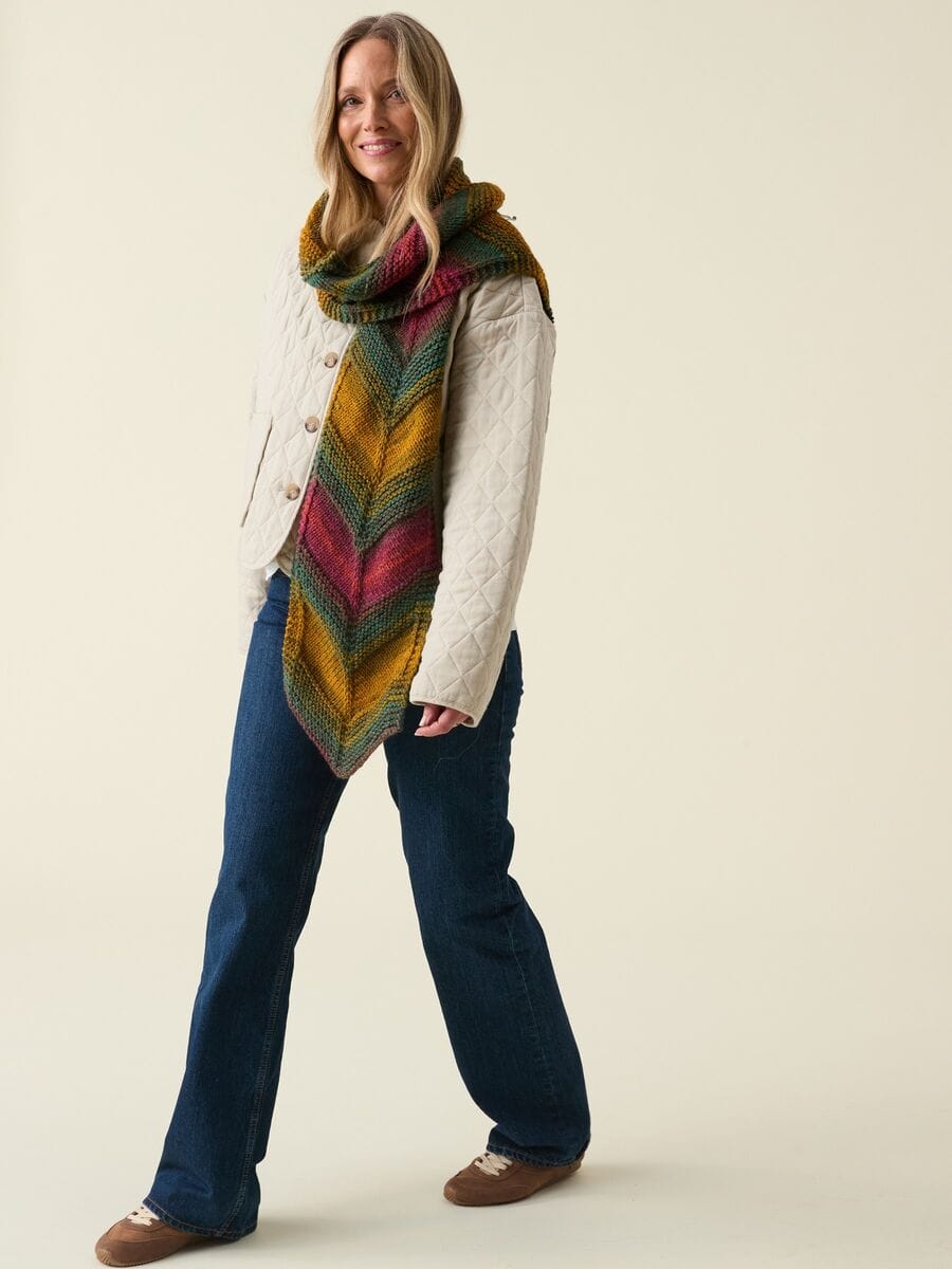 Women's Scarf knitting pattern chunky - Hayfield 10865