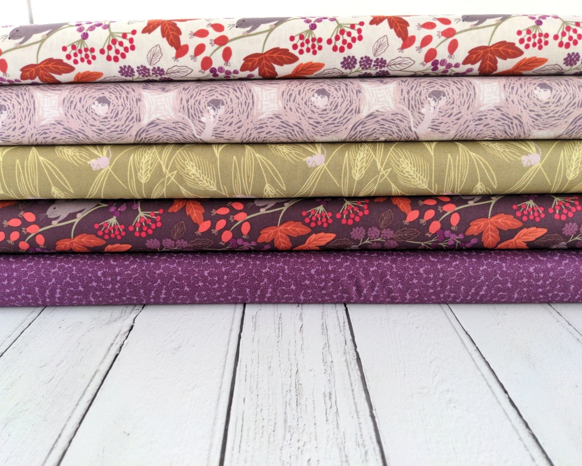 Fabric Autumn harvest nests on grey cotton fabric - Autumn Fields Re-loved by Lewis and Irene