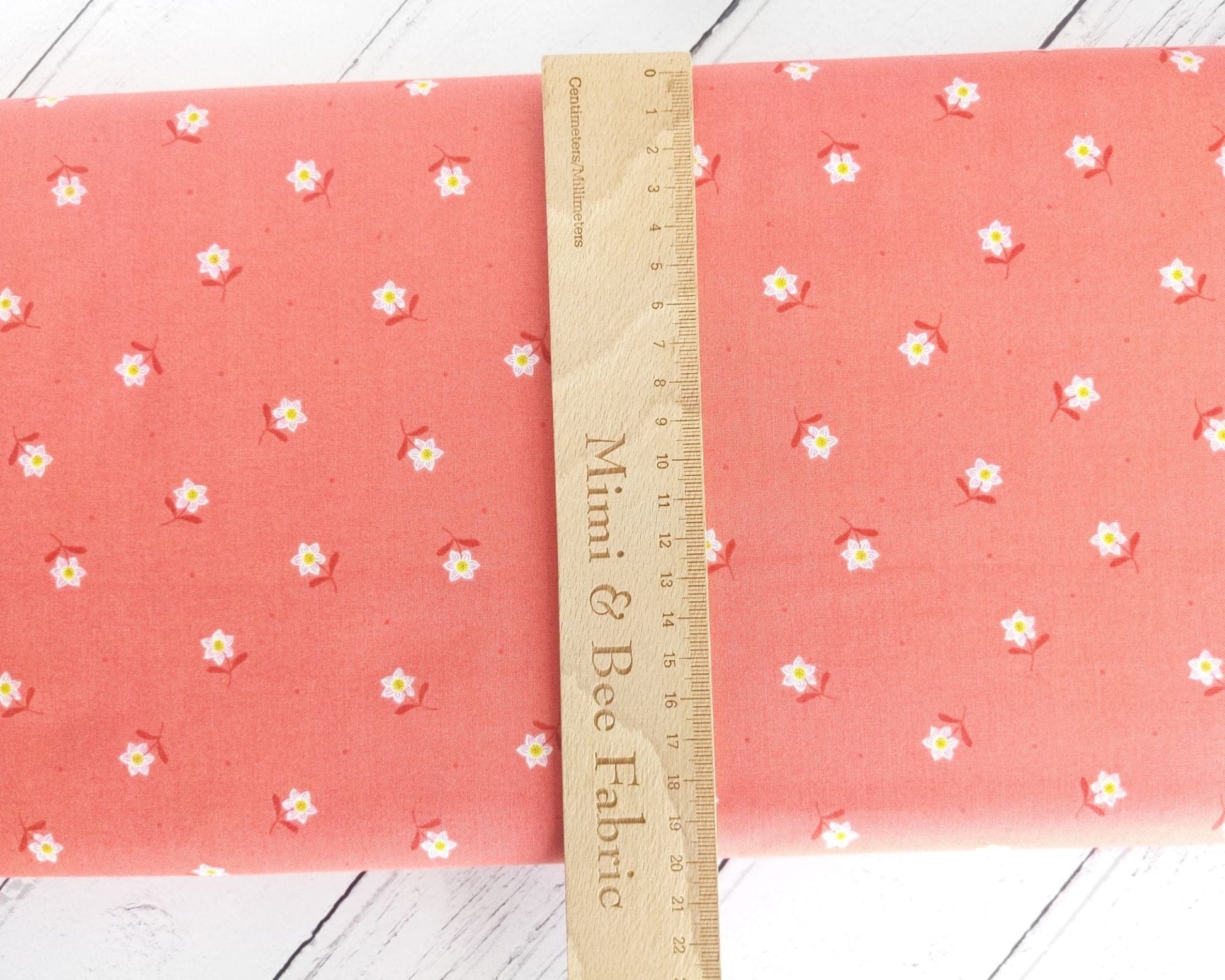 Fabric Daisies on coral fabric - 'Hibiscus Hummingbird' Lewis & Irene