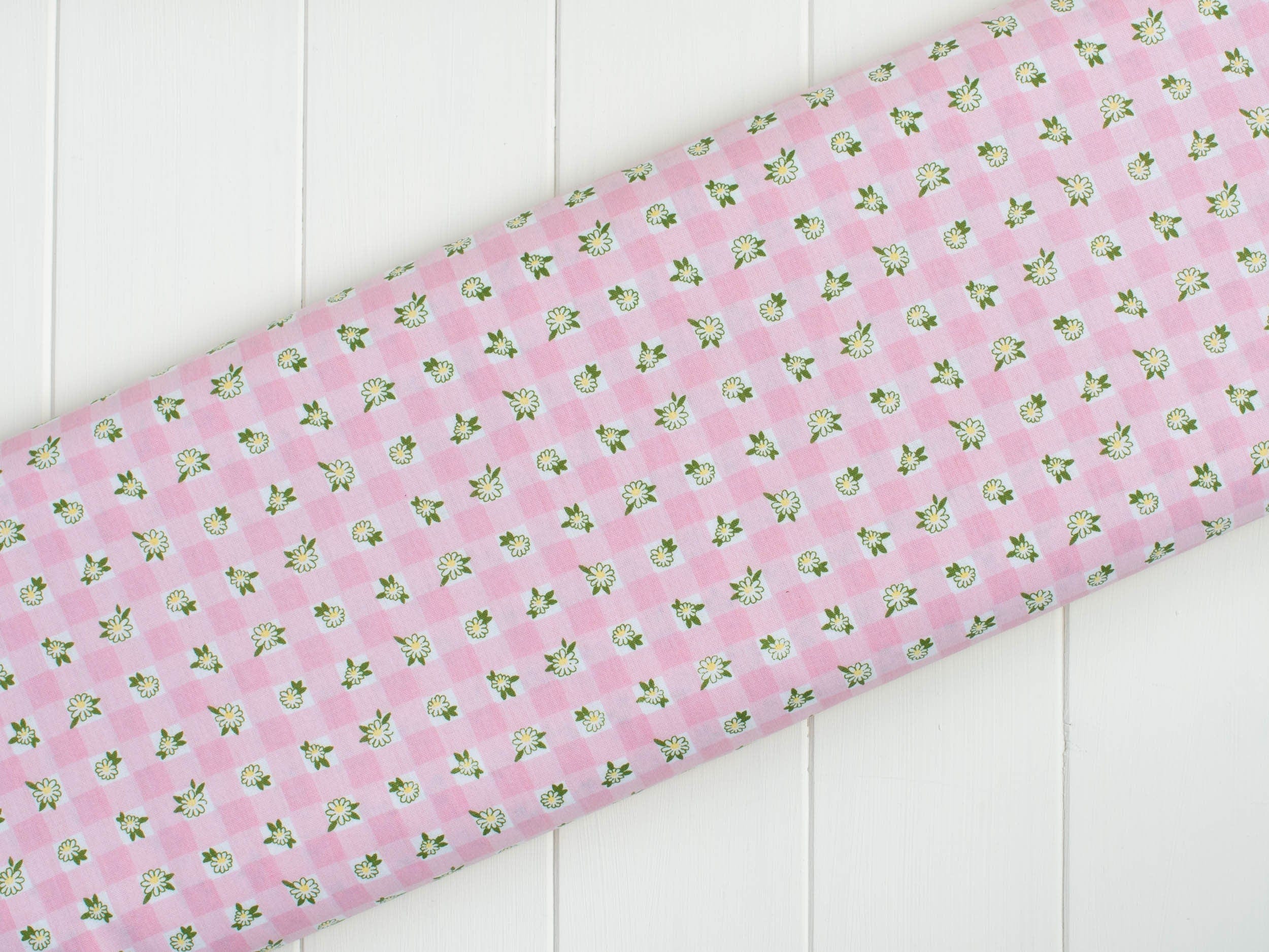 Fabric Pink daisy floral cotton fabric extra wide - 'Miss Daisy' FabricArt