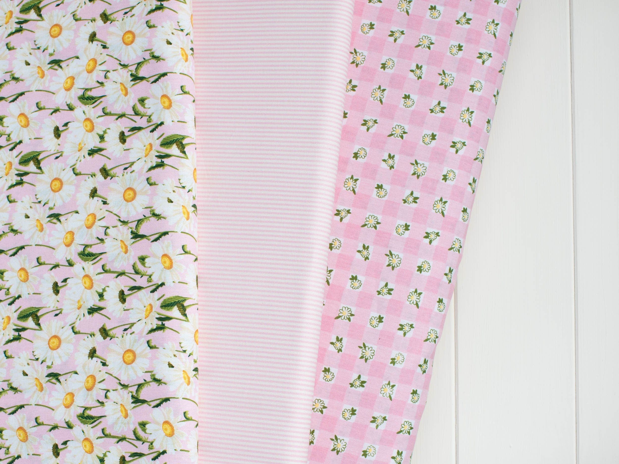 Fabric Pink daisy floral cotton fabric extra wide - 'Miss Daisy' FabricArt