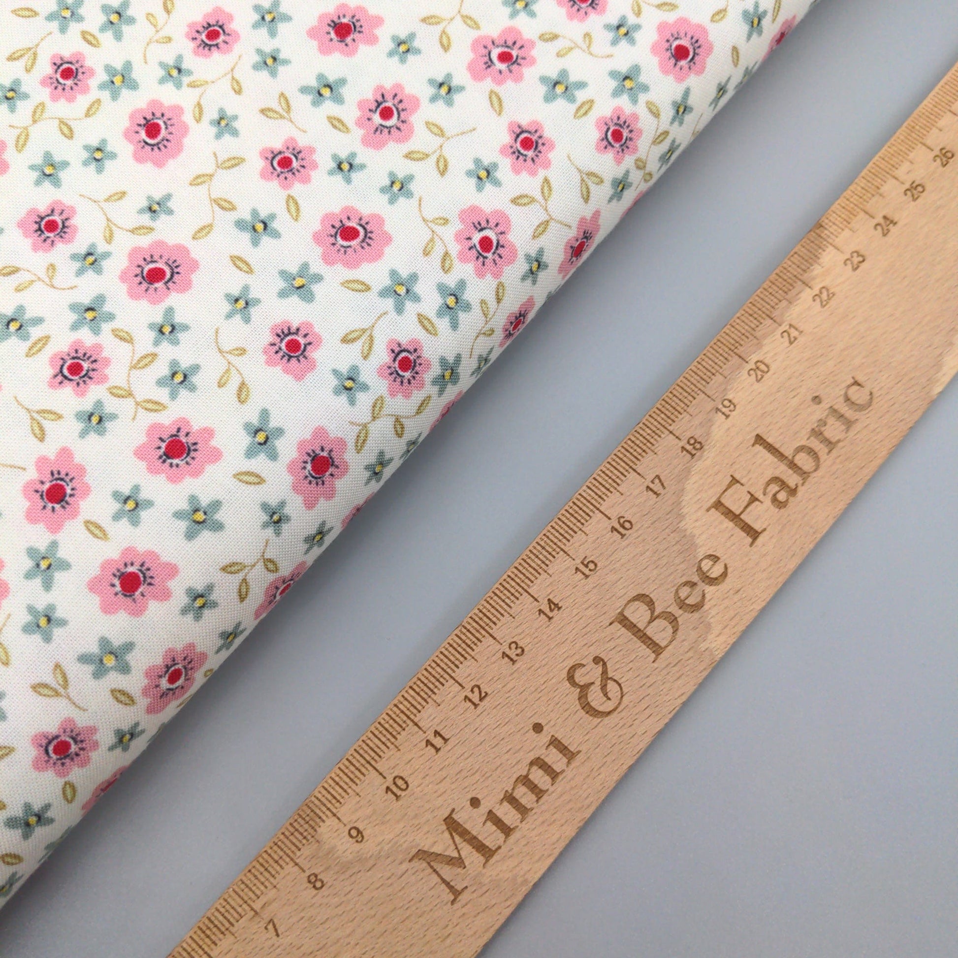 Fabric Rose pink flowers on cream cotton fabric - Market Garden - Henry Glass
