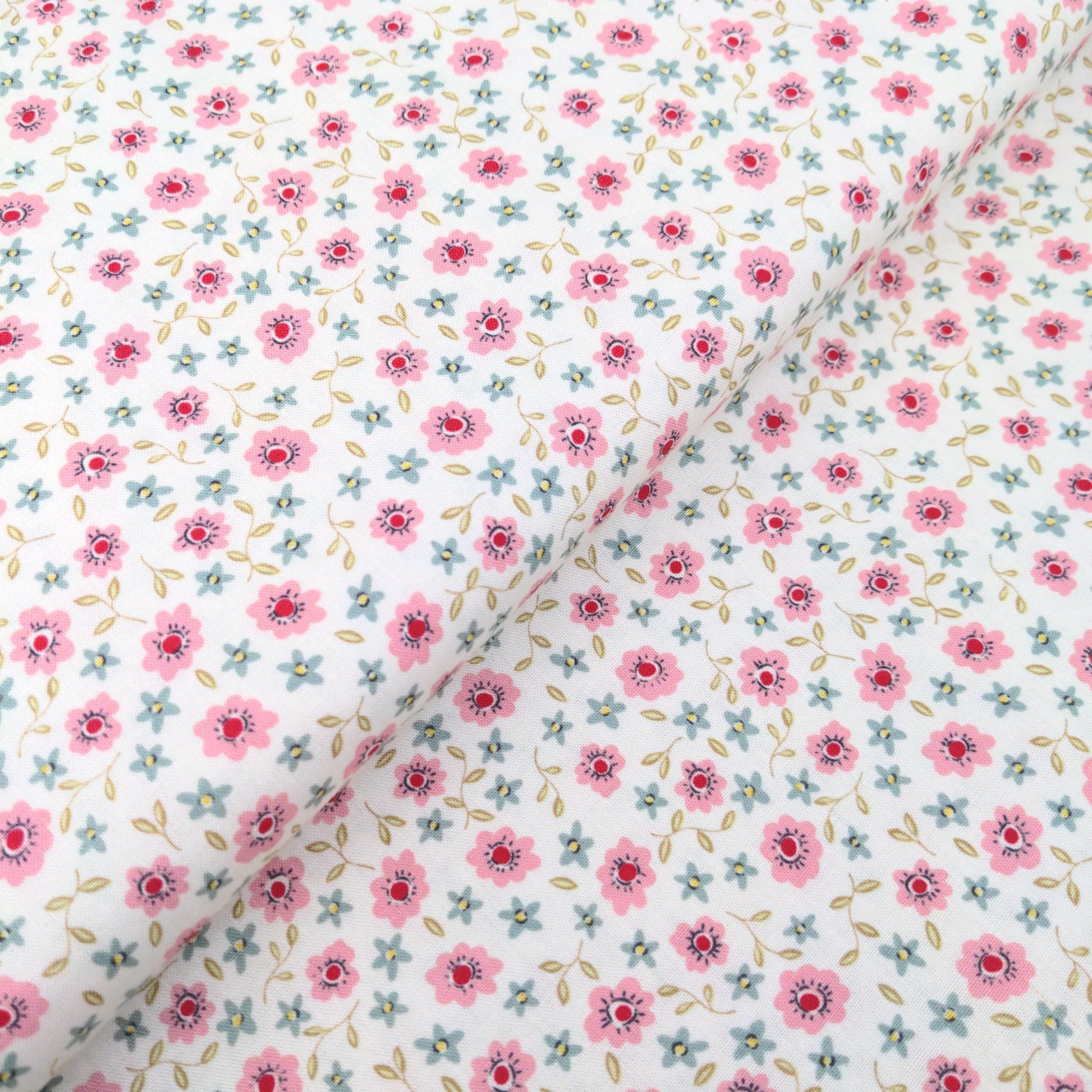 Fabric Rose pink flowers on cream cotton fabric - Market Garden - Henry Glass