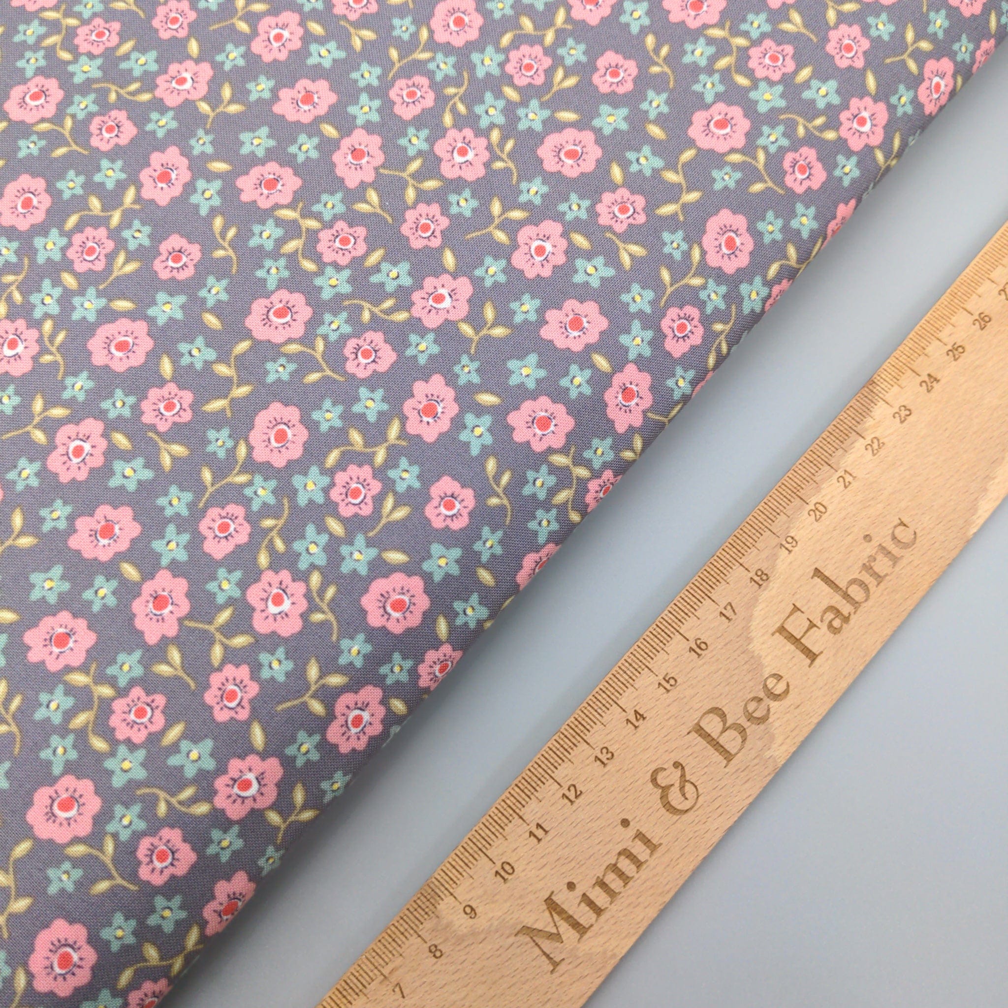 Fabric Rose pink flowers on grey cotton fabric - Market Garden - Henry Glass