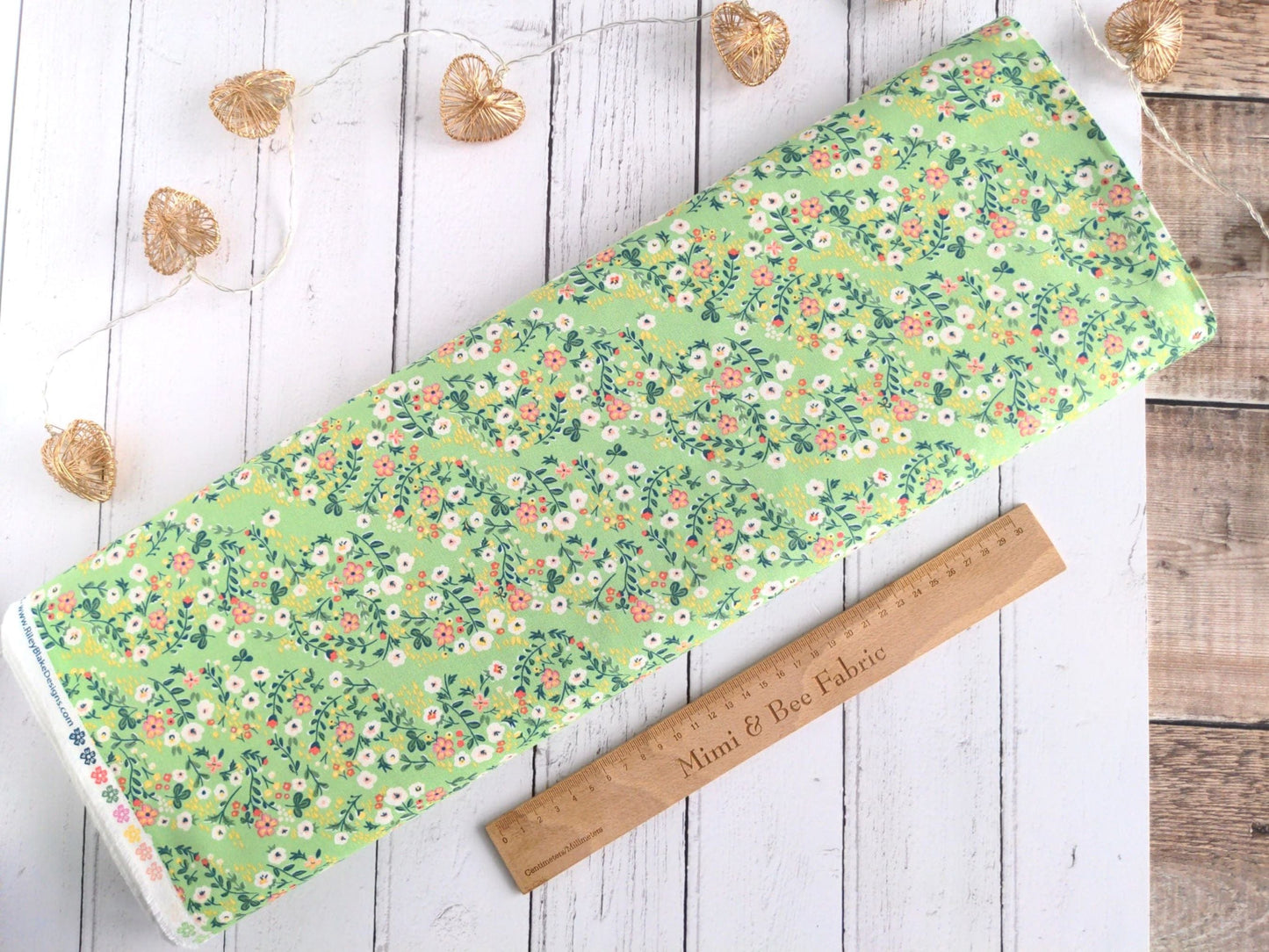 Fabric Sweet peas on light green cotton fabric - Little Women by Riley Blake