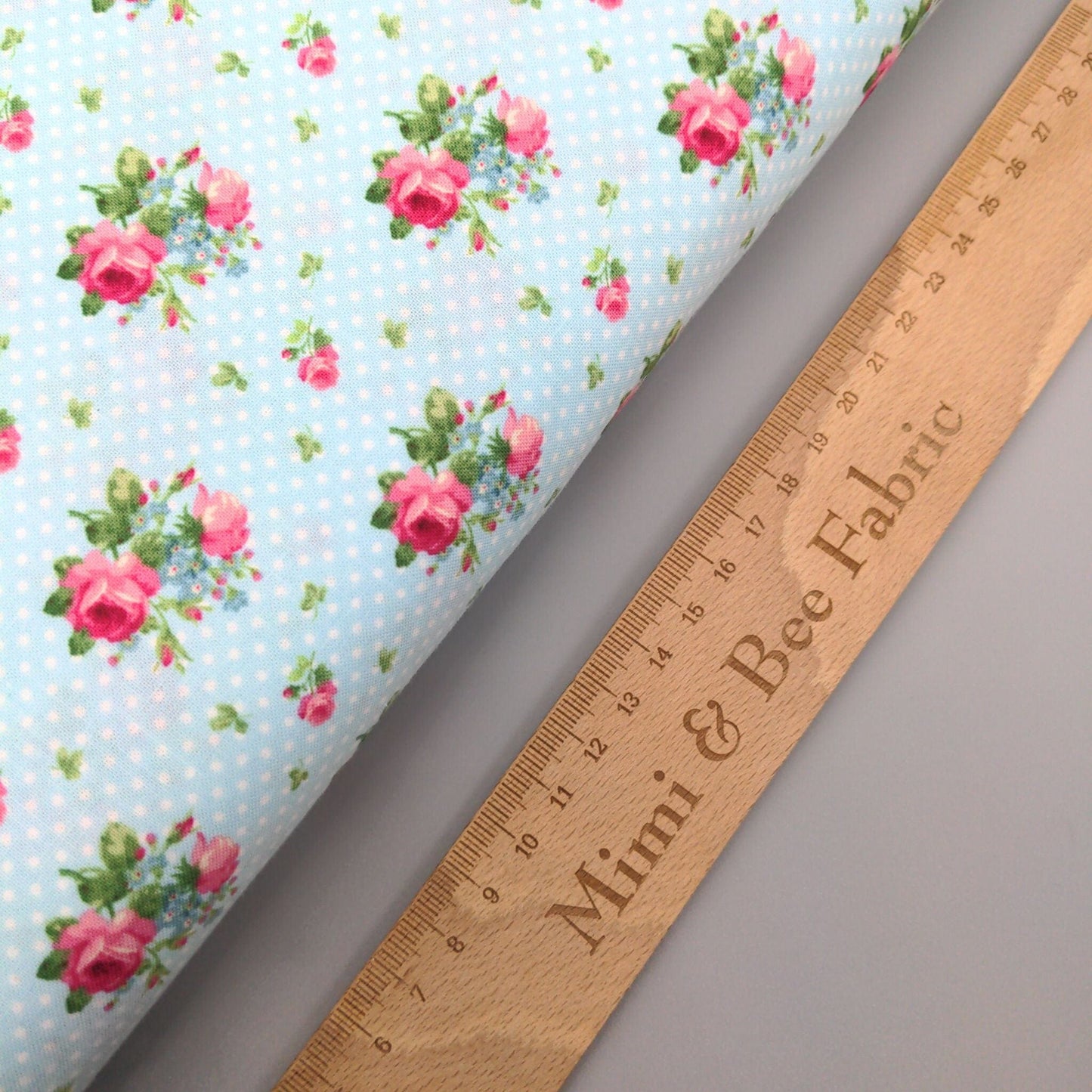 fabric Vintage style pink roses on a pale blue polka dot fabric - Tea for Two - Northcott